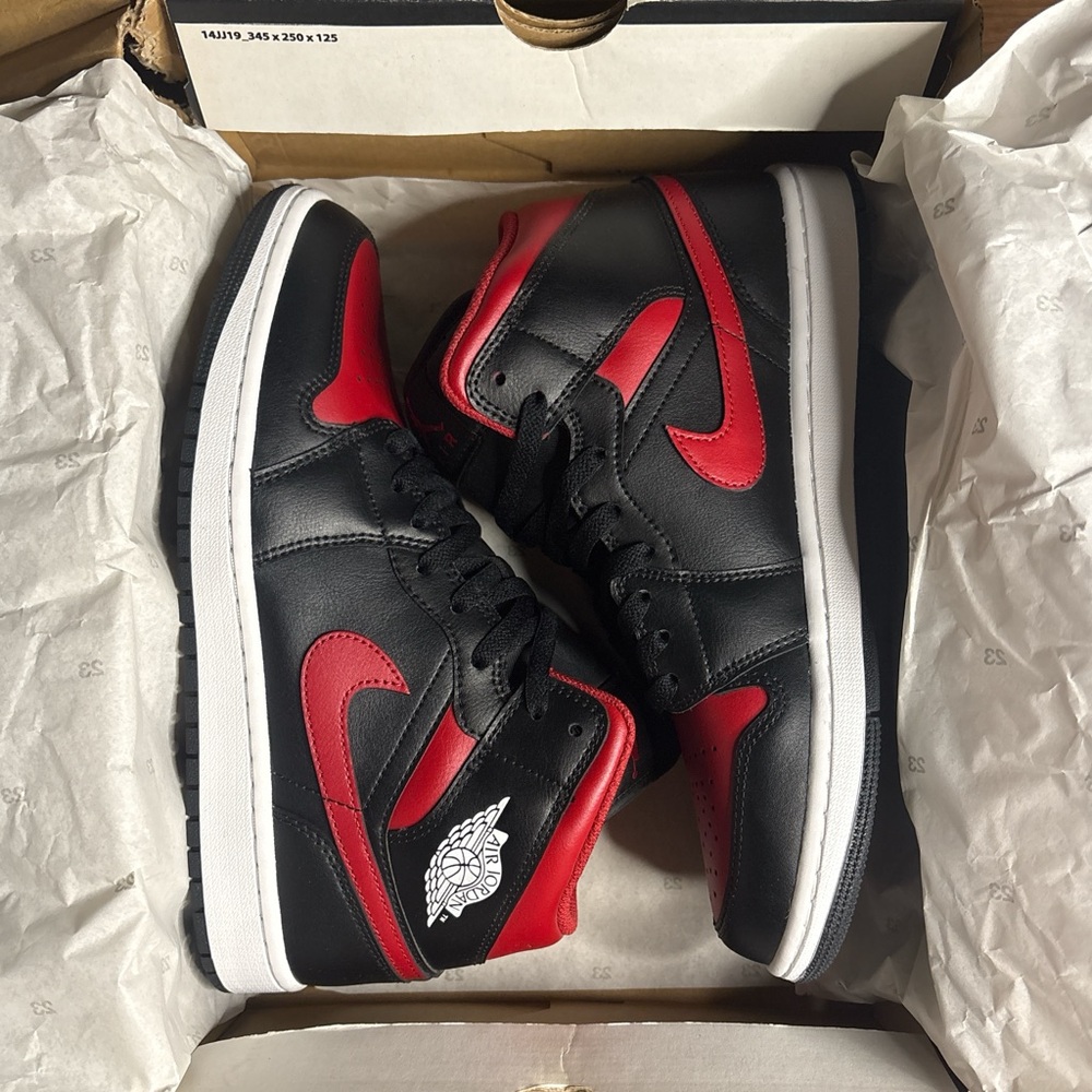 Nike Men’s High-Top Athletic Sneakers in Black and Red - Picture 2 of 6